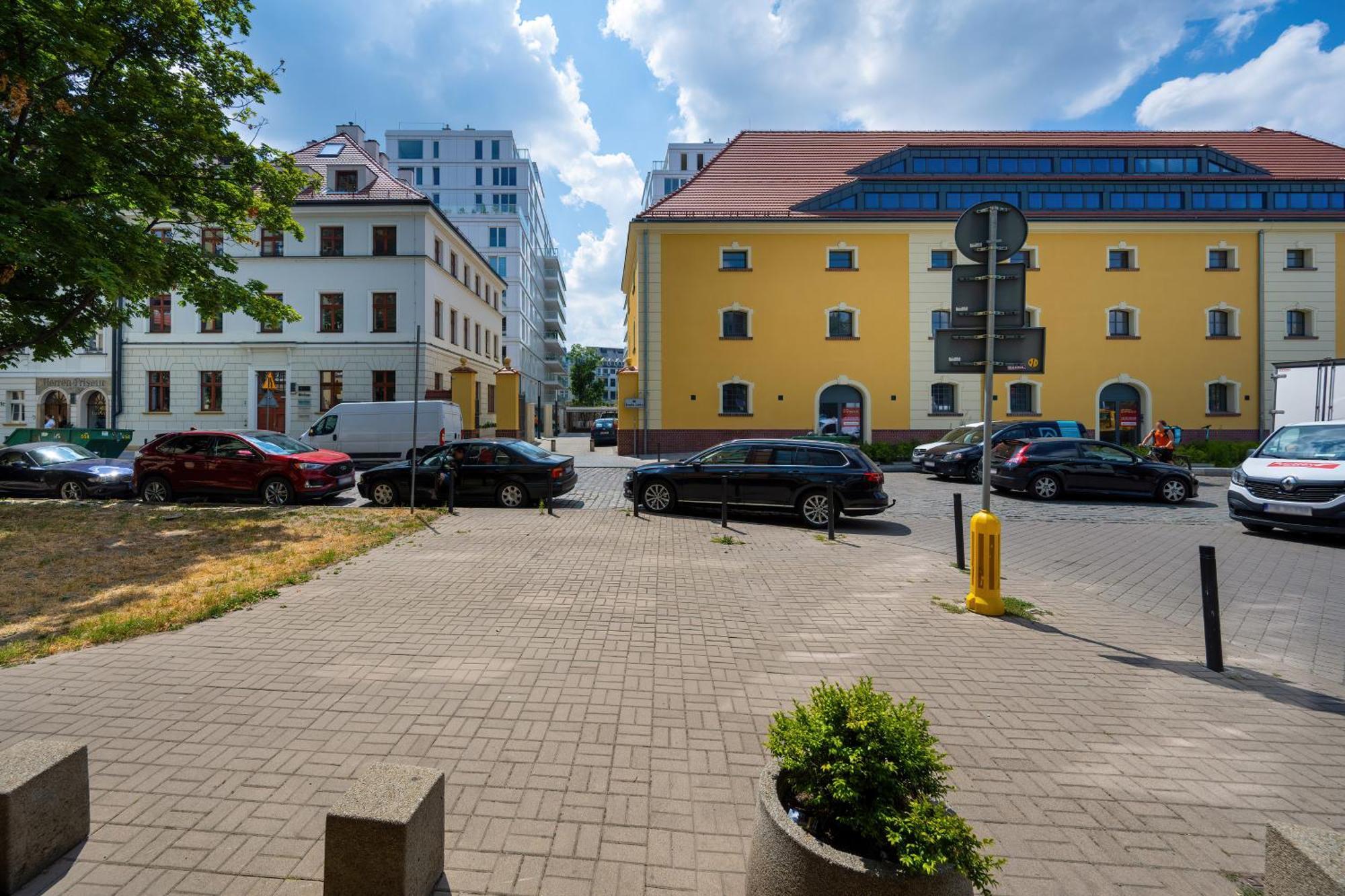 Elegancki Apartament Z Parkingiem Blisko Starego Miasta By Noclegi Renters Wrocław Exteriör bild